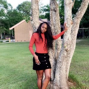 Meet your Posher, Megan